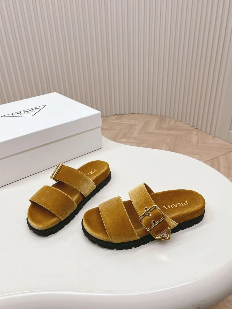 Prada Slippers Elegant 34565