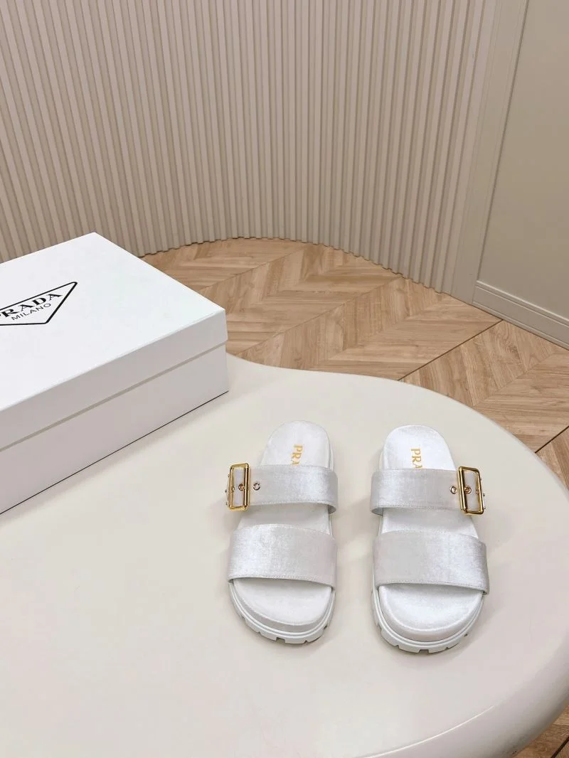 Trendy Prada Slippers 34587
