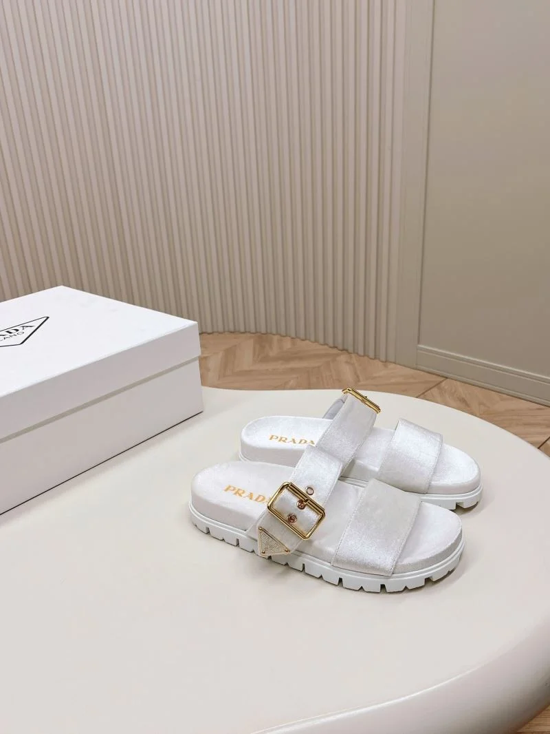 Trendy Prada Slippers 34587