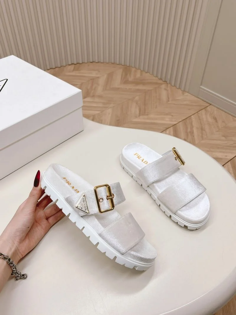 Trendy Prada Slippers 34587