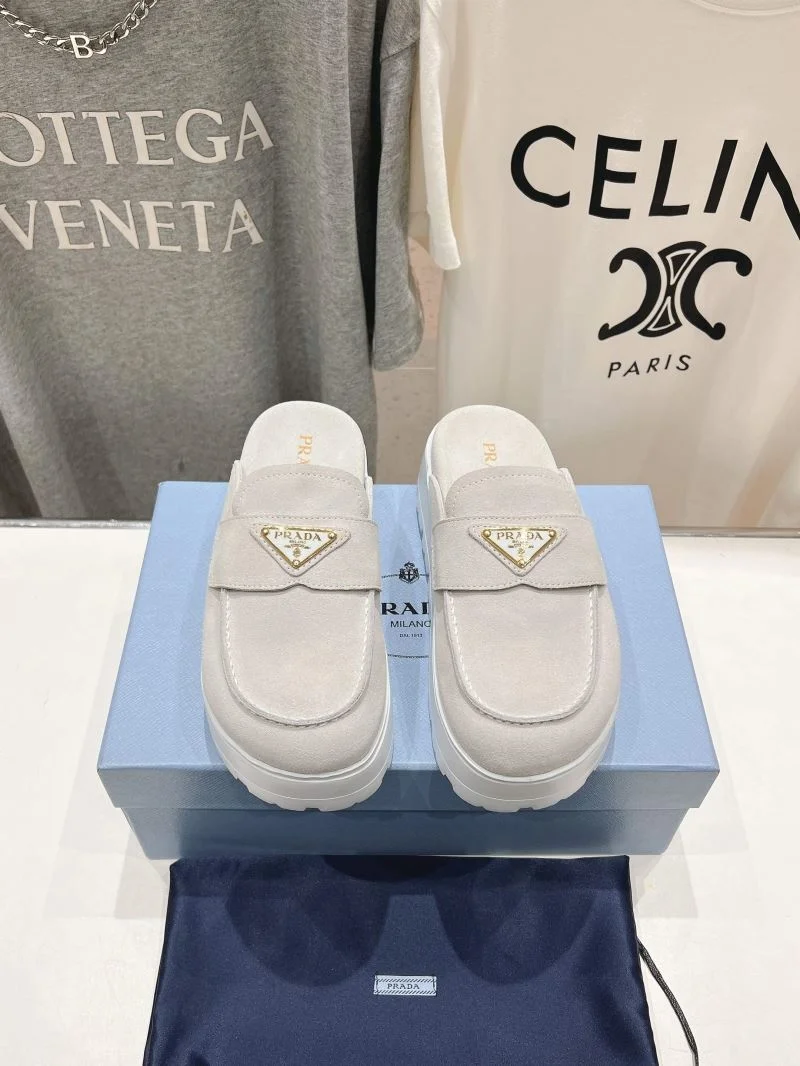 Prada Slippers Casual 34563