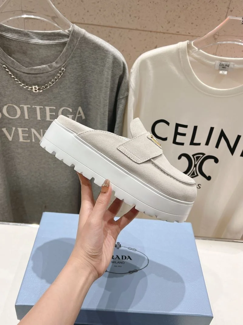 Prada Slippers Casual 34563