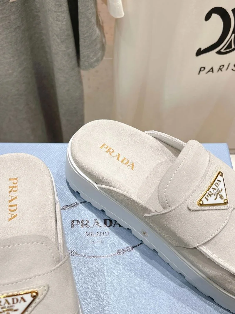 Prada Slippers Casual 34563