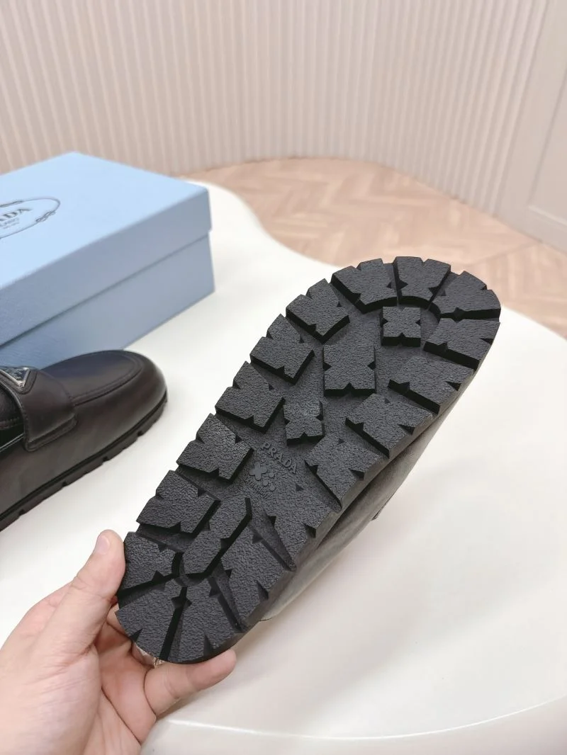 Elegant Prada Slippers 34559