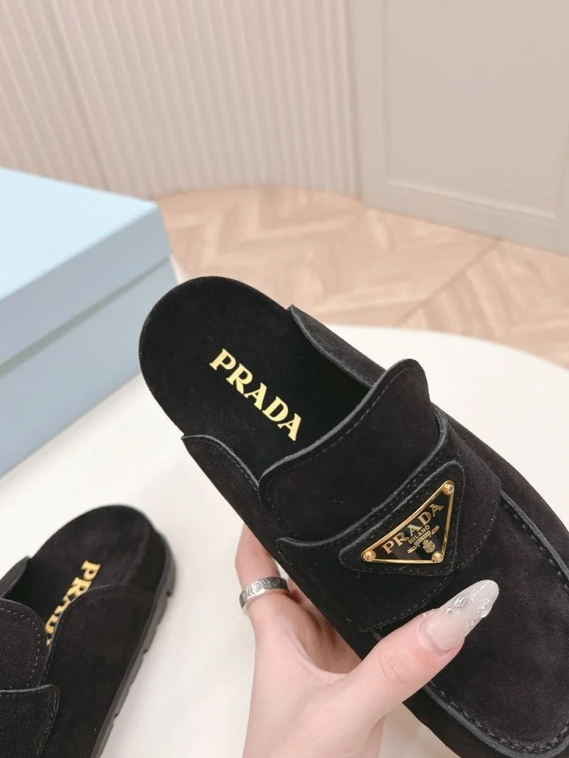 ModernLook Prada Slippers 34543