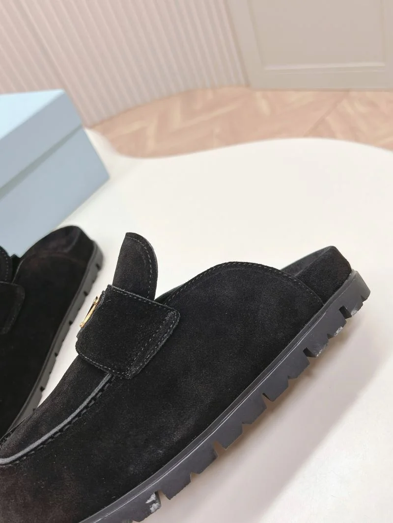 ModernLook Prada Slippers 34543