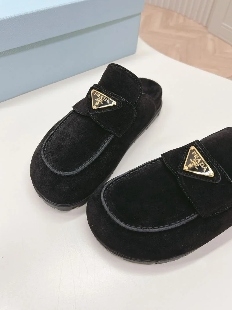 ModernLook Prada Slippers 34543