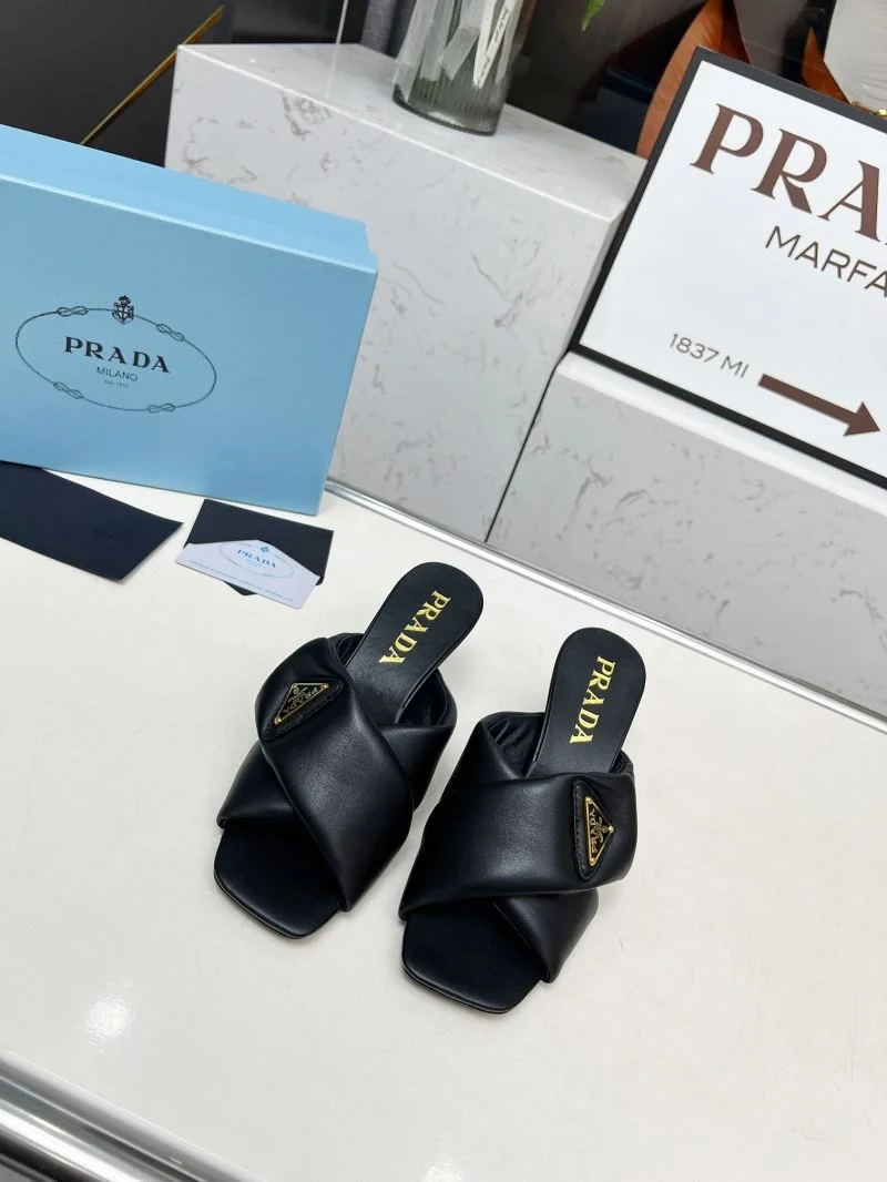 Prada Slippers Comfortable 34520