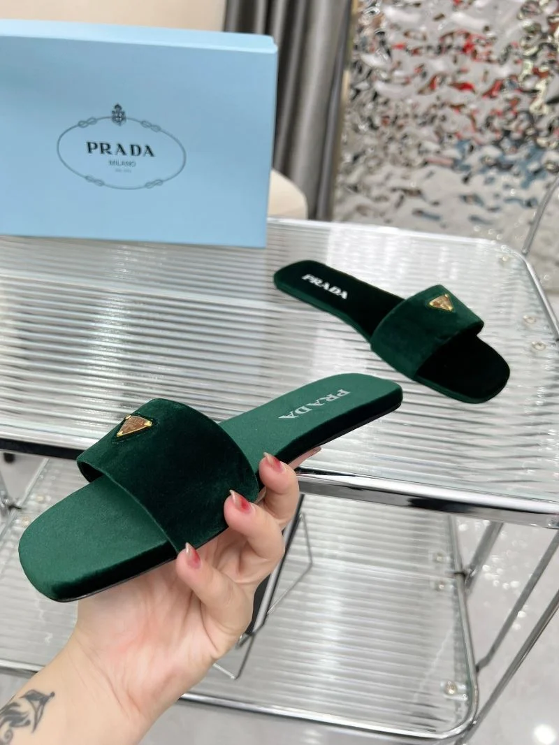 Prada Slippers Casual 34523