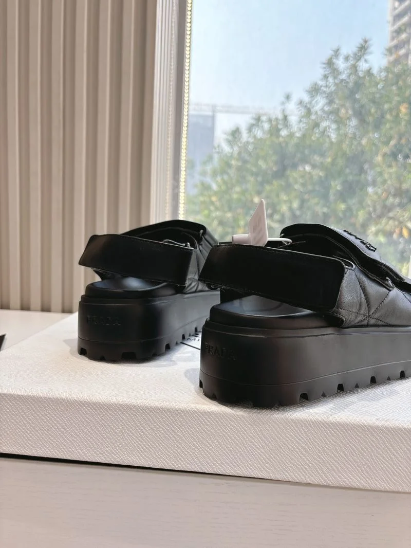 Prada Slippers MoistureWicking 34522