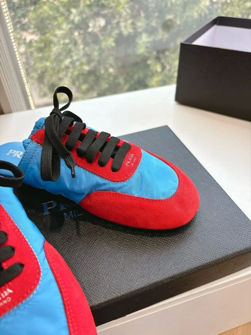 Prada Slippers Bold 34510