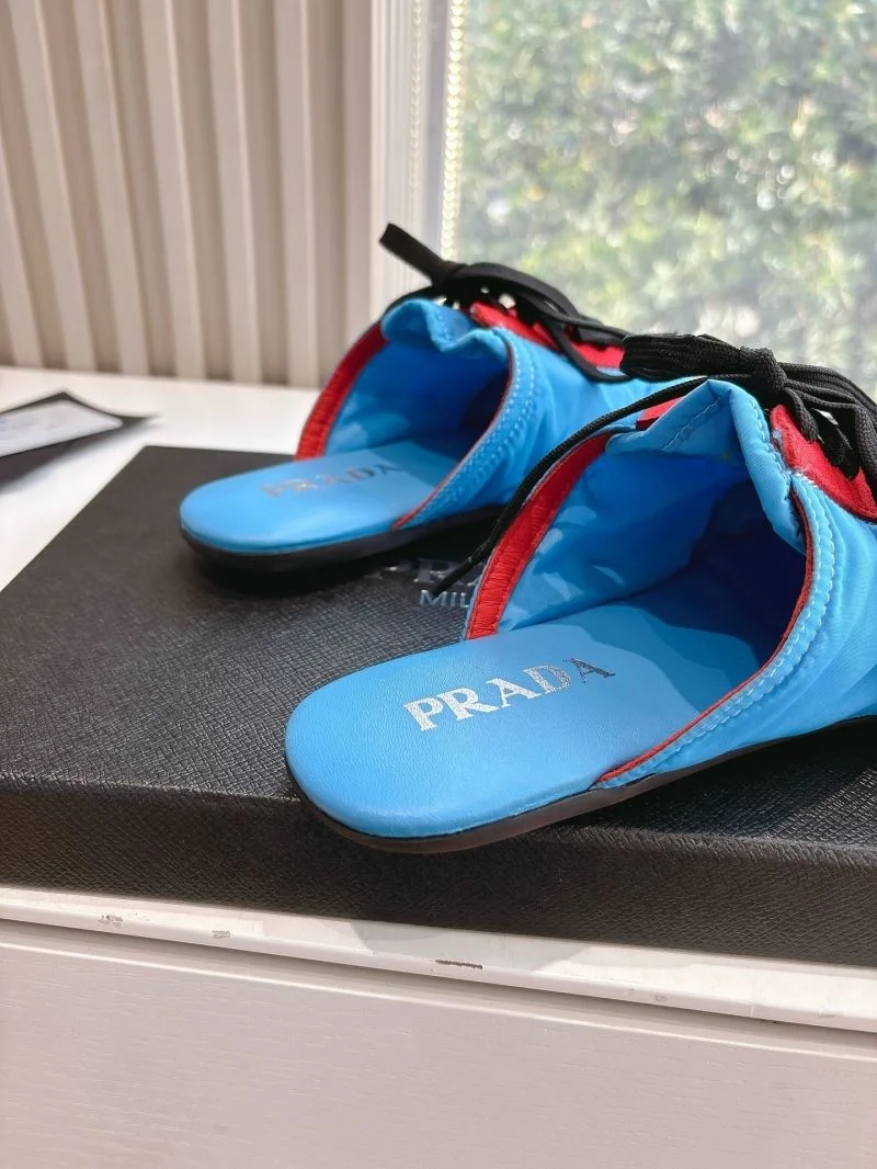 Prada Slippers Bold 34510