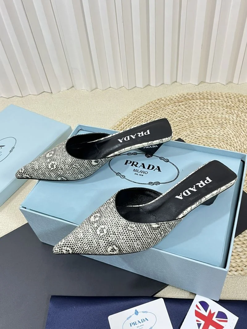 Prada Slippers Youthful 34491