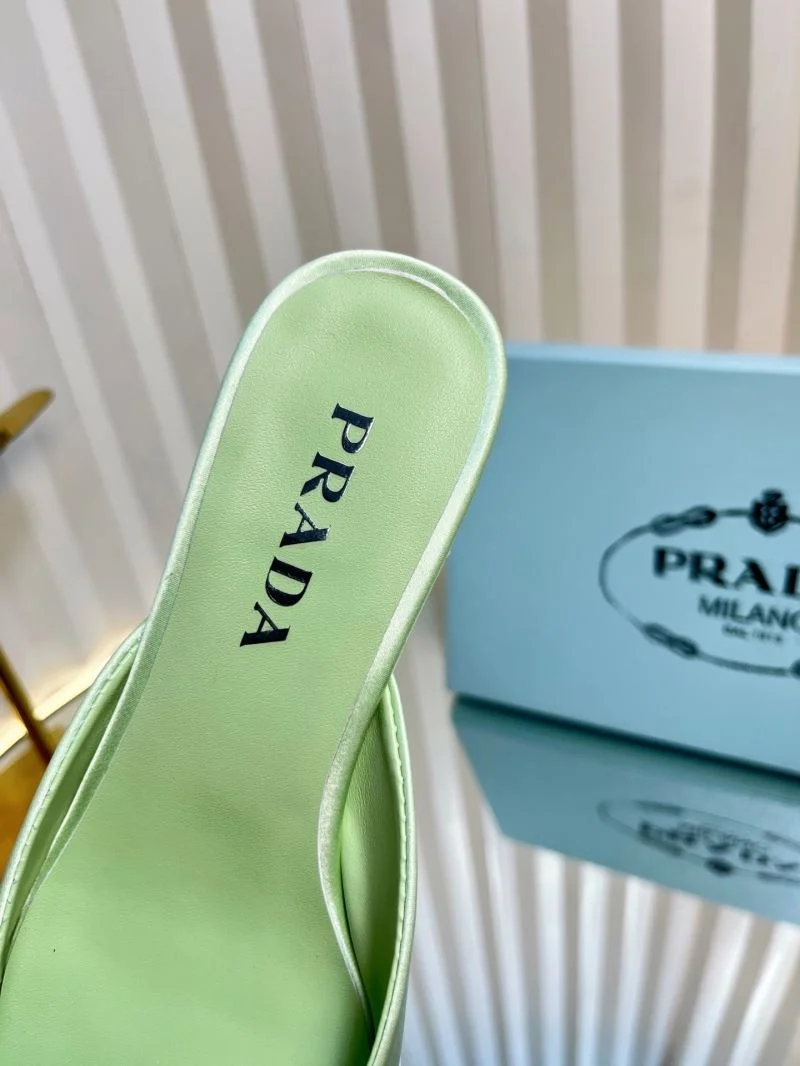 Prada Slippers WellDesigned 34465