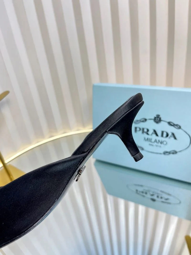 Prada Slippers Durable 34461