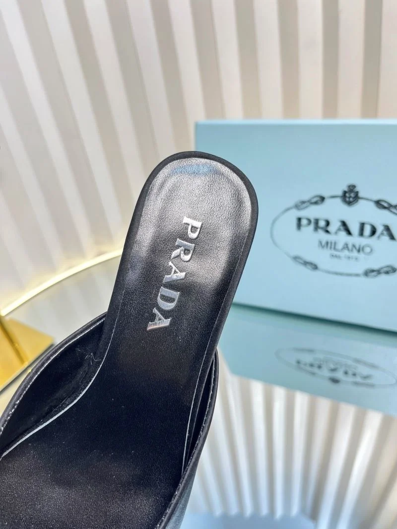 Prada Slippers Durable 34461