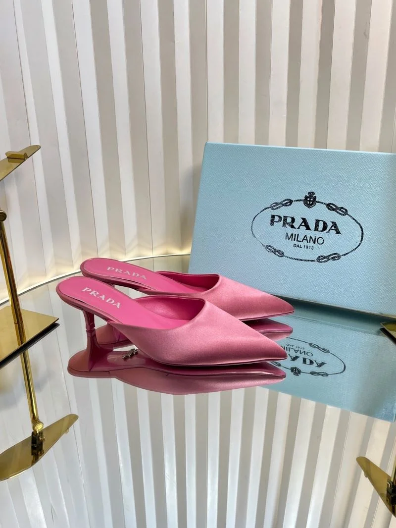 Prada Slippers Unique 34475
