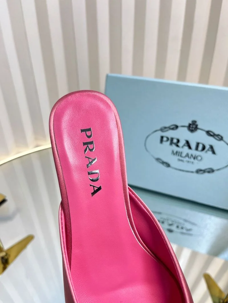 Prada Slippers Unique 34475