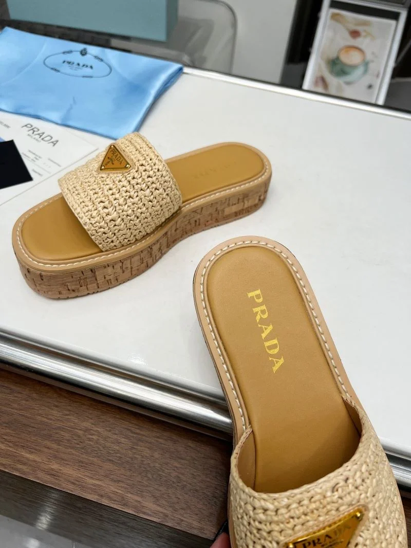 Breathable Prada Slippers 34453