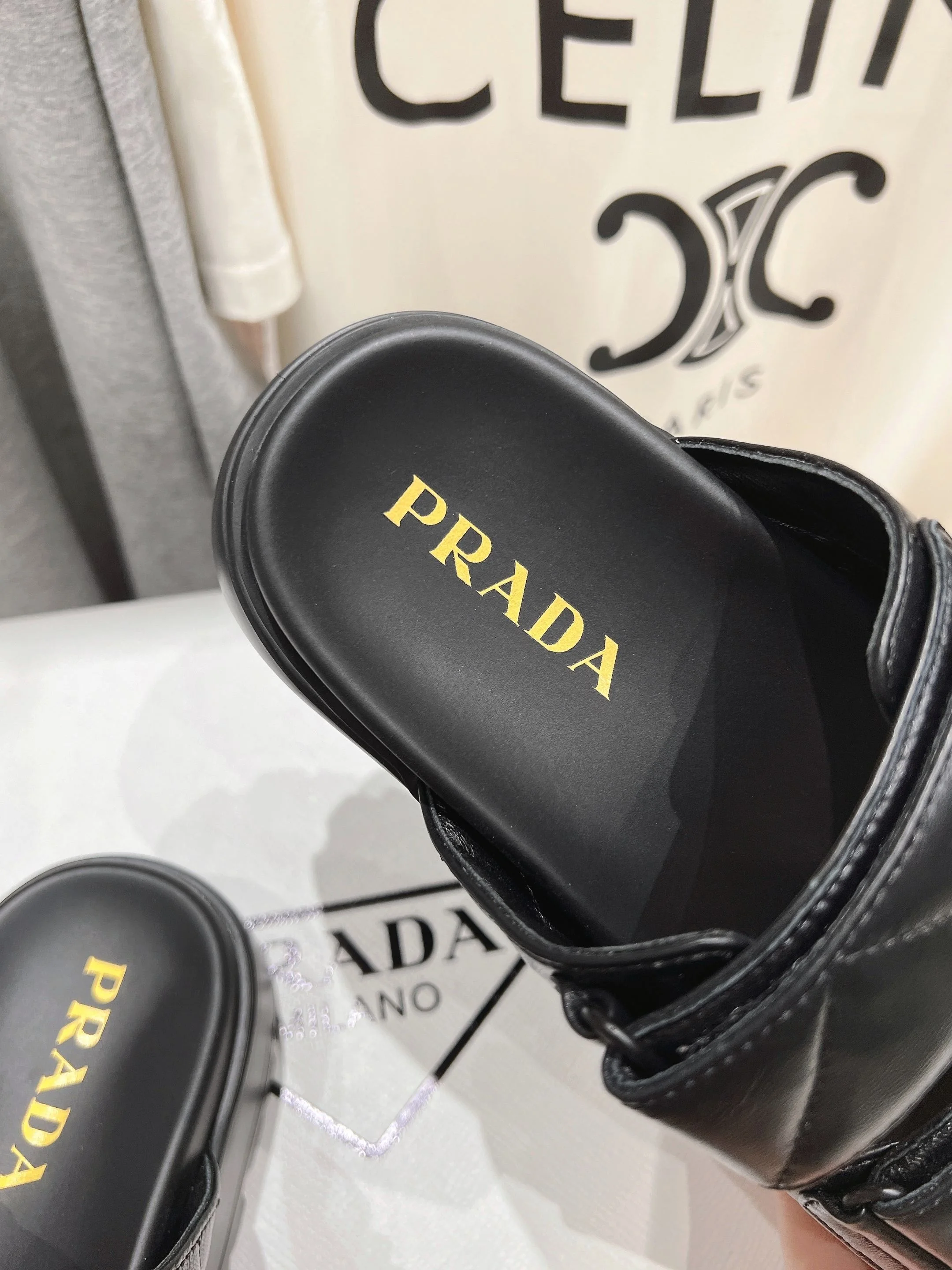 Prada Slippers DailyWear 34066