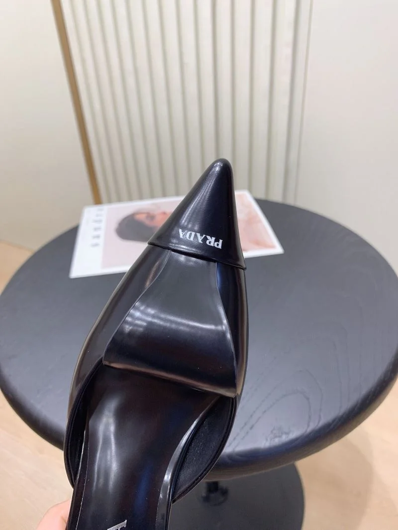 Original Prada Slippers 34043
