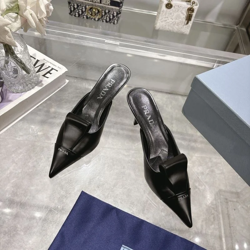 Prada Slippers Unique 34044