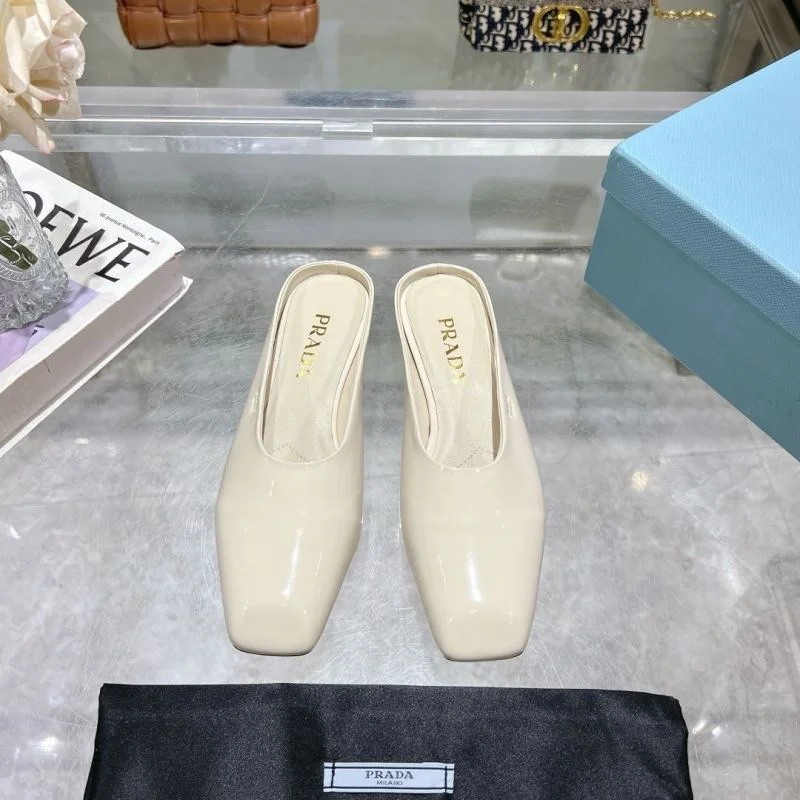 WellDesigned Prada Slippers 34039