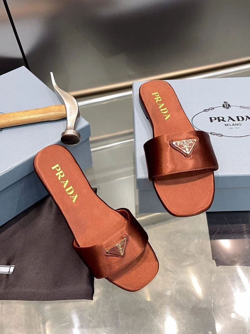 Flexible Prada Slippers 34033