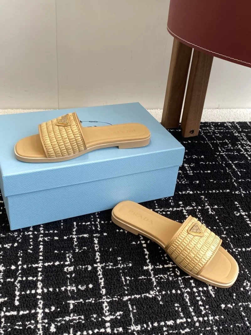 Prada Slippers Trendsetting 34025