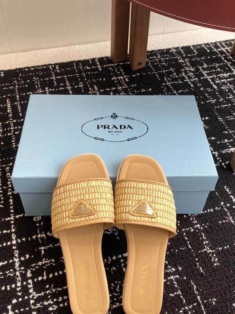 Prada Slippers Trendsetting 34025