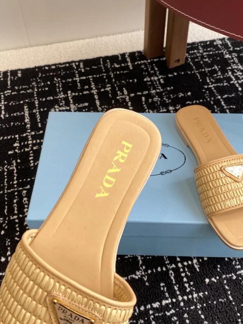 Prada Slippers Trendsetting 34025