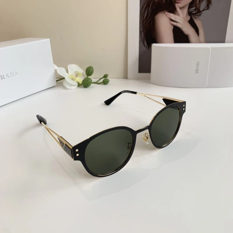 EyeCatching Prada Sunglasses 281950