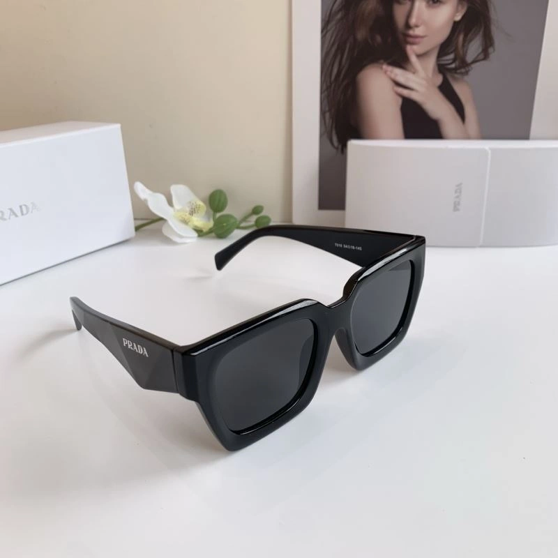 Casual Prada Sunglasses 281918