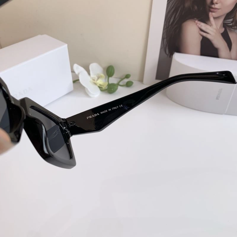 Casual Prada Sunglasses 281918