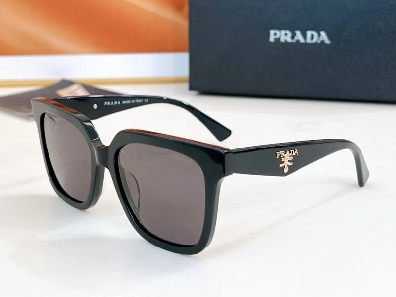 Prada Sunglasses ComfortFit 281925