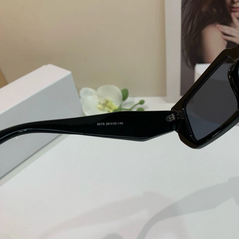 Supportive Prada Sunglasses 281910