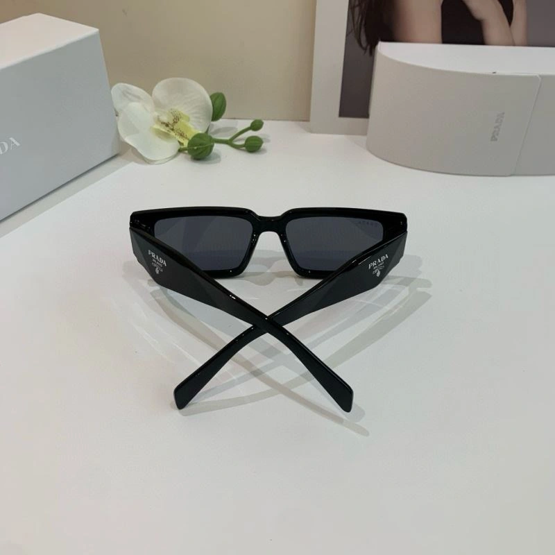 Supportive Prada Sunglasses 281910
