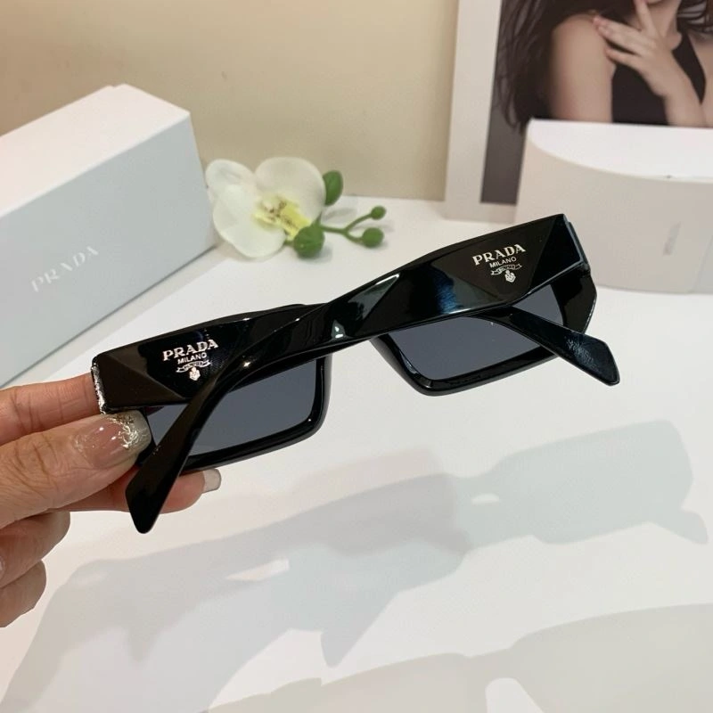 Supportive Prada Sunglasses 281910