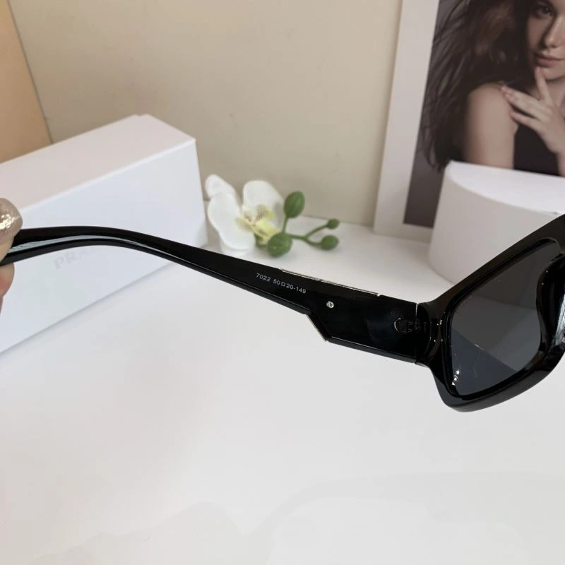 Casual Prada Sunglasses 281900