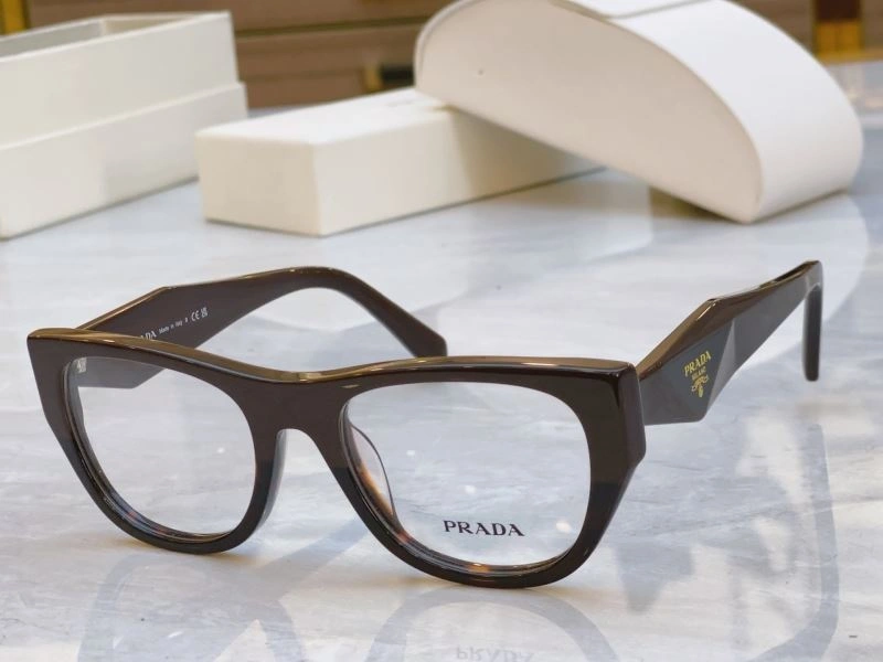 Versatile Prada Sunglasses 281889