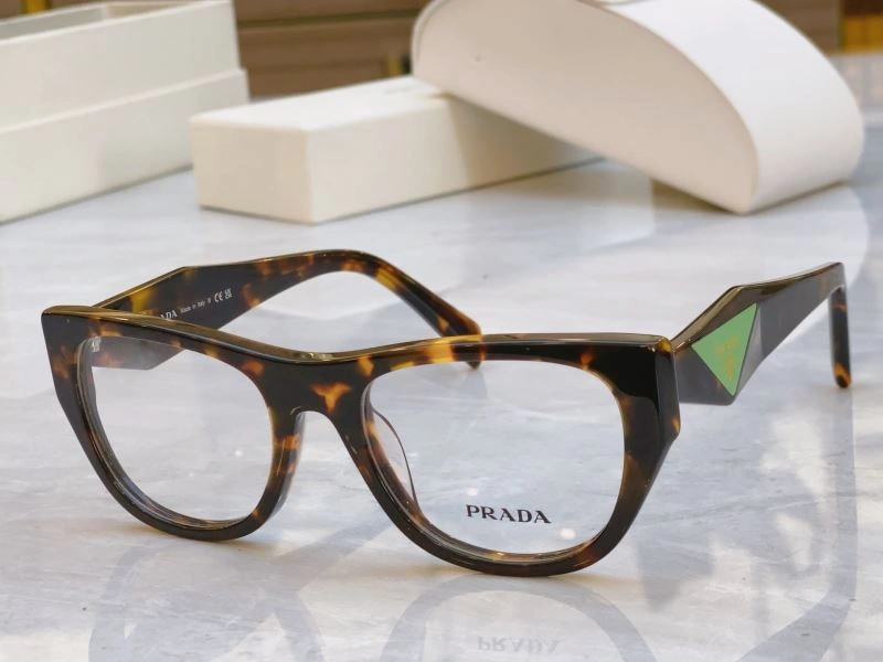 Versatile Prada Sunglasses 281889