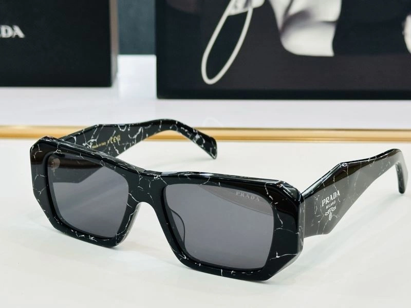Youthful Prada Sunglasses 281882