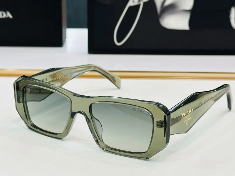 Youthful Prada Sunglasses 281882