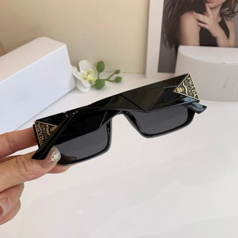 Youthful Prada Sunglasses 281859