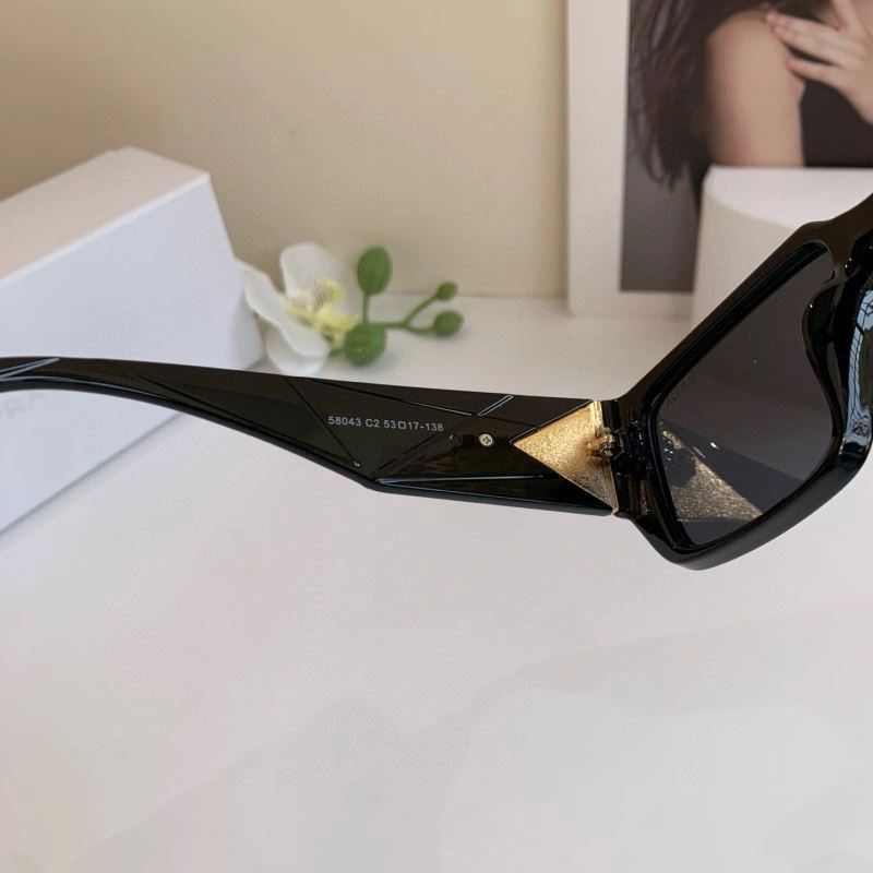 Youthful Prada Sunglasses 281859