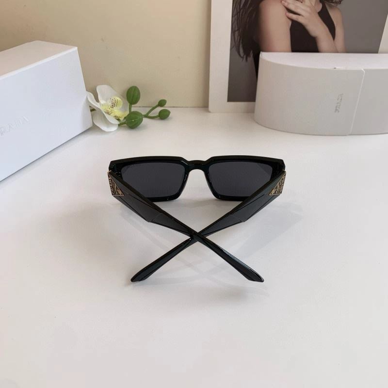 Youthful Prada Sunglasses 281859