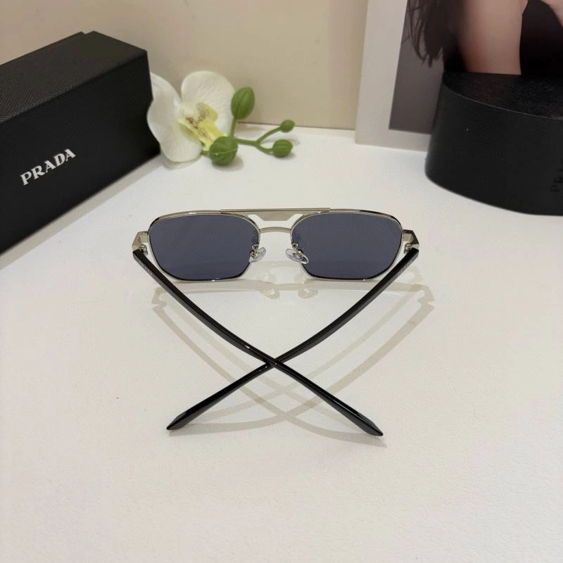 Elegant Prada Sunglasses 281853