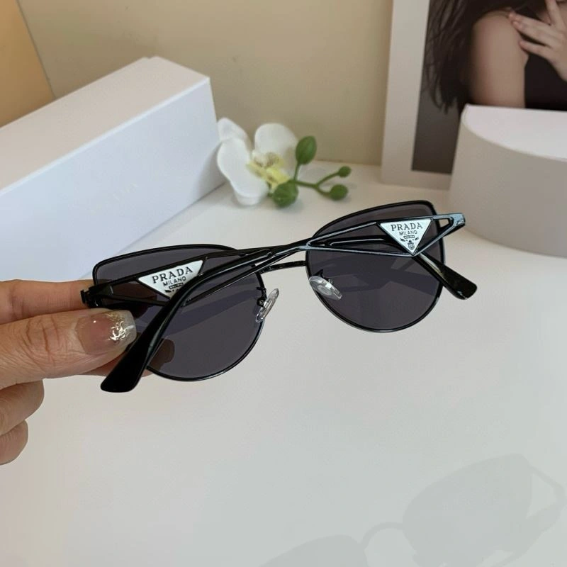 Fashionable Prada Sunglasses 281858