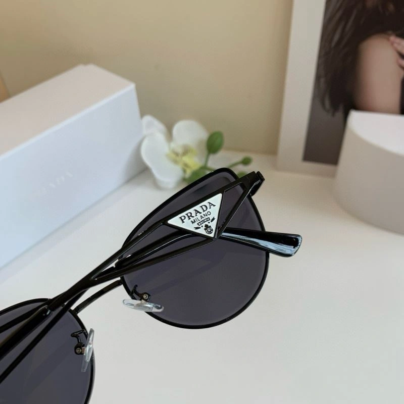 Fashionable Prada Sunglasses 281858
