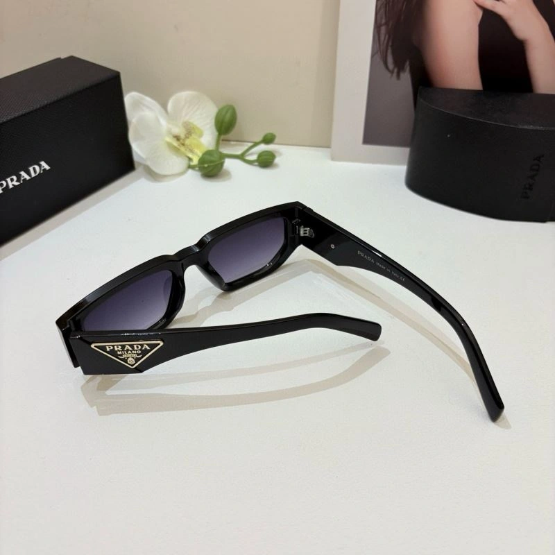 Prada Sunglasses Sleek 281852